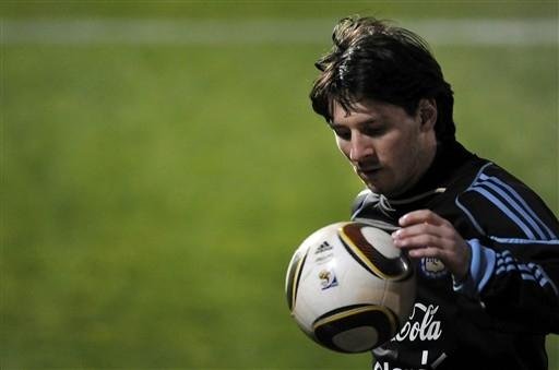Messi lidera Argentina contra a Nig&eacute;ria