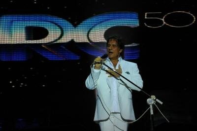 Roberto Carlos embala o Dia dos Namorados em Porto Alegre