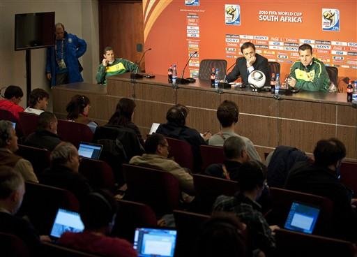 Dunga revela frio na barriga antes da estreia na Copa