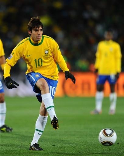Kak&aacute; admite m&aacute; atua&ccedil;&atilde;o e prev&ecirc; melhora