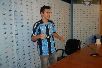 Uendel ainda n&atilde;o estreou pelo Gr&ecirc;mio