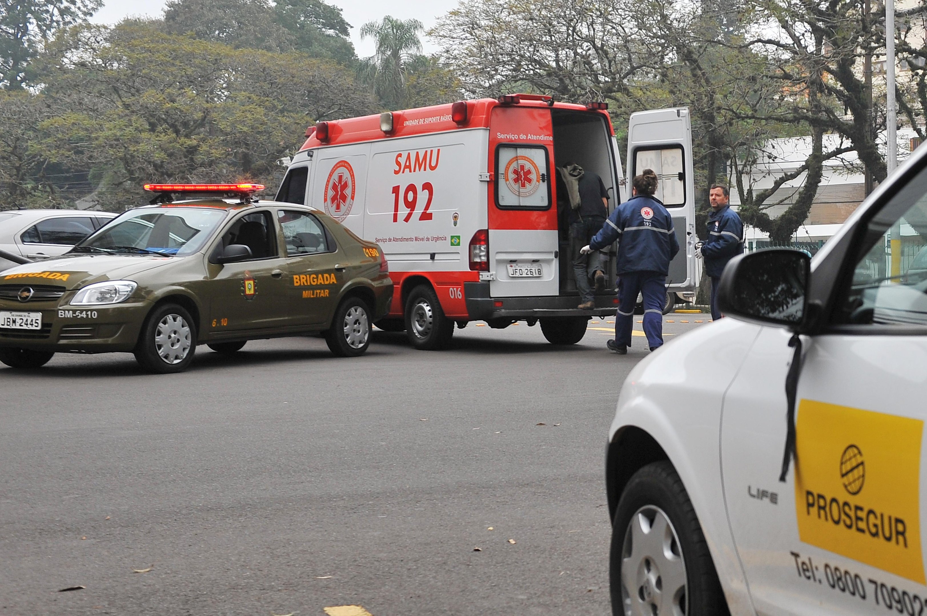Assalto aconteceu na avenida Wenceslau Escobar, zona Sul de Porto Alegre
