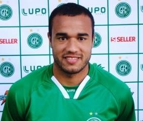 Gr&ecirc;mio quer contratar Roger, do Guarani