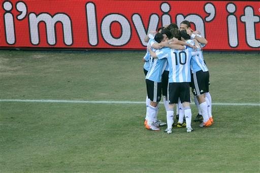 Argentinos comemoram segundo gol