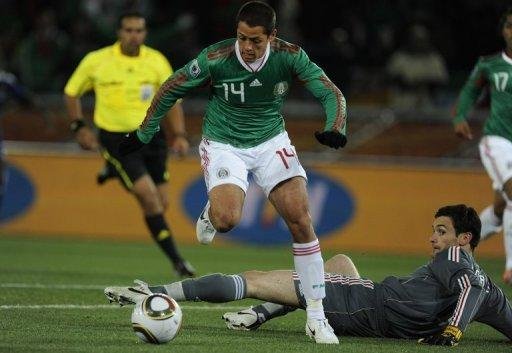 Mexicano Hern&aacute;ndez quer cutir vit&oacute;ria sobre a Fran&ccedil;a antes de pensar no Uruguai