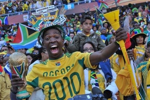 Africanos apoiar&atilde;o sele&ccedil;&atilde;o de Parreira mesmo em caso de elimina&ccedil;&atilde;o precoce