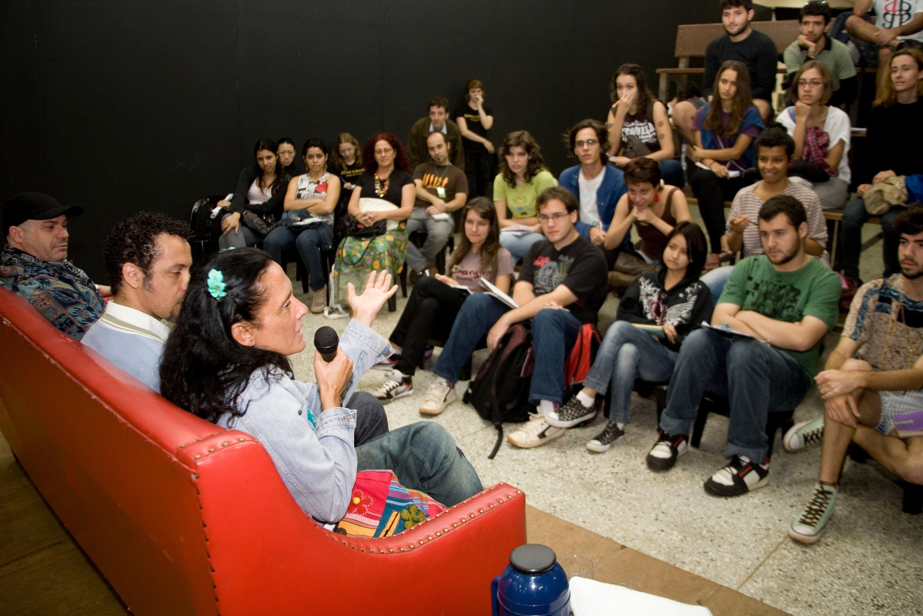 Marta Carrasco leva sua ira apaixonada ao Filo 2010 