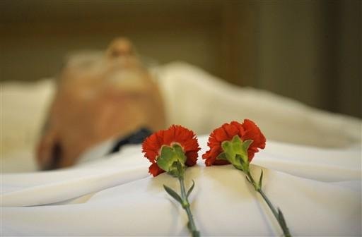 Corpo de Saramago &eacute; cremado em Portugal