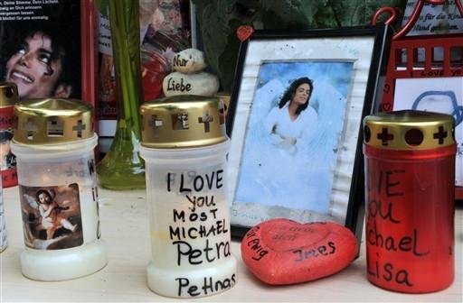 	 Fotos in&eacute;ditas de Michael Jackson ser&atilde;o leiloadas 