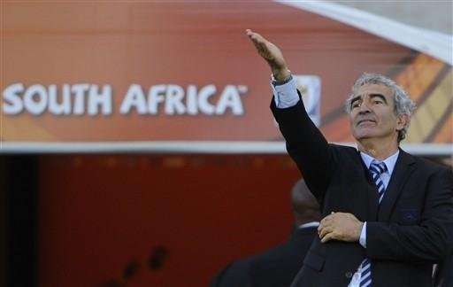 Domenech lamenta campanha p&iacute;fia da sele&ccedil;&atilde;o francesa