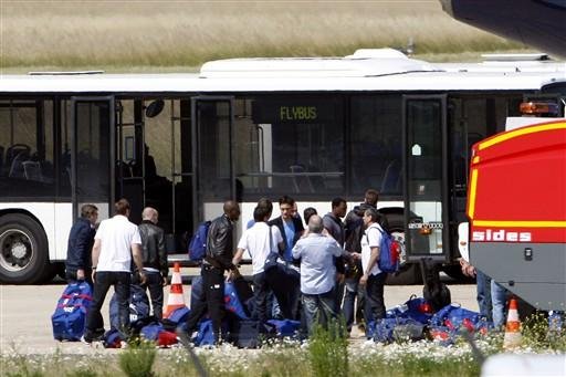 Sele&ccedil;&atilde;o francesa desembarcou nesta quinta