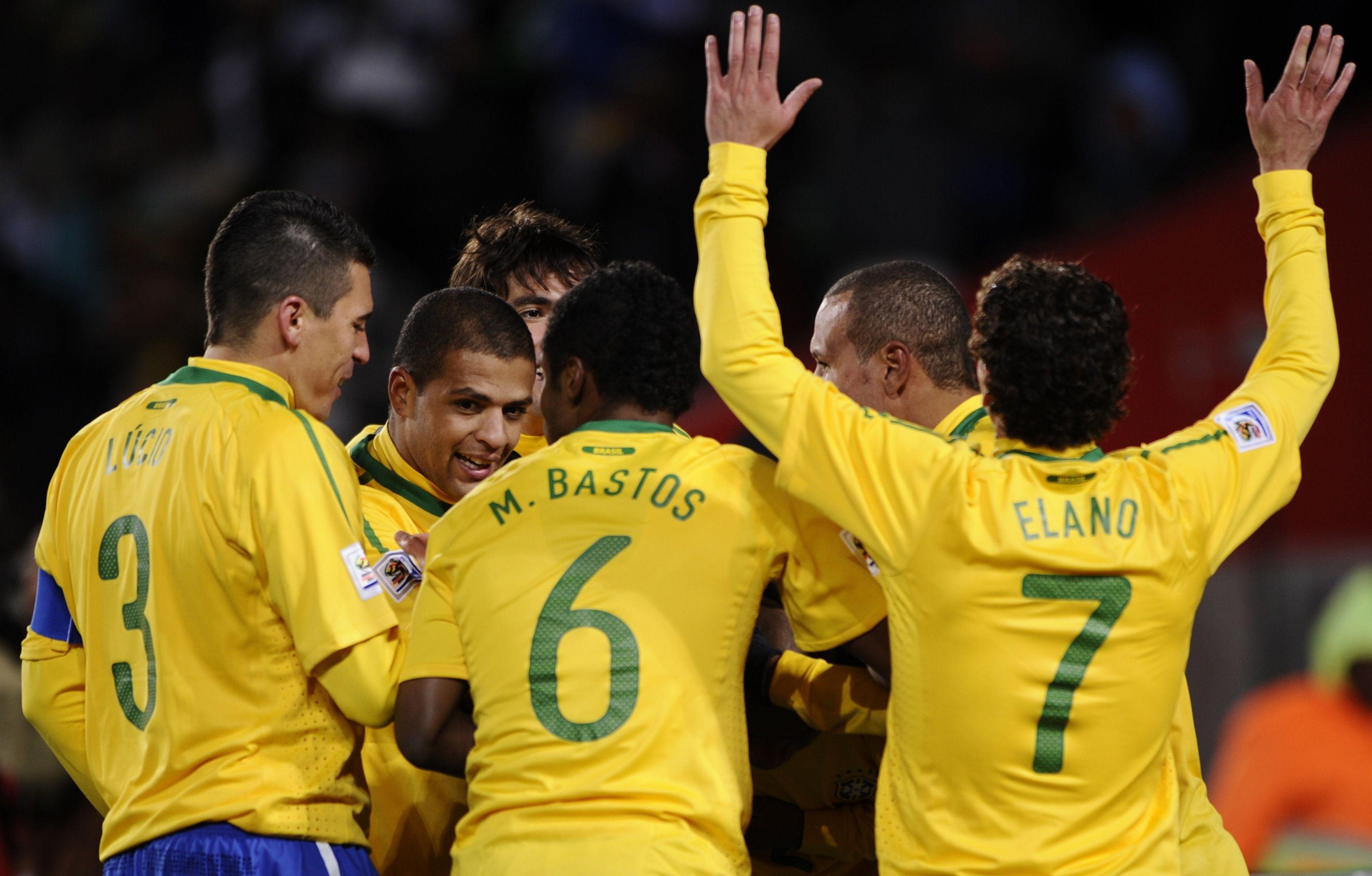 Copa tem m&eacute;dia de gol baixa e sul-americanos em alta