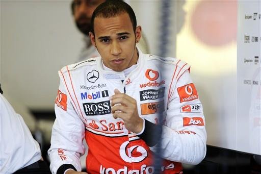 Hamilton ironiza reclama&ccedil;&atilde;o de Alonso ap&oacute;s corrida