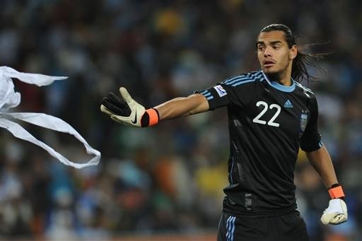 Goleiro diz que Argentina estuda p&ecirc;naltis da Alemanha