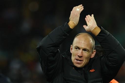 Depois de grande atua&ccedil;&atilde;o contra a Eslov&aacute;quia, Robben ganhou folga nesta ter&ccedil;a-feira