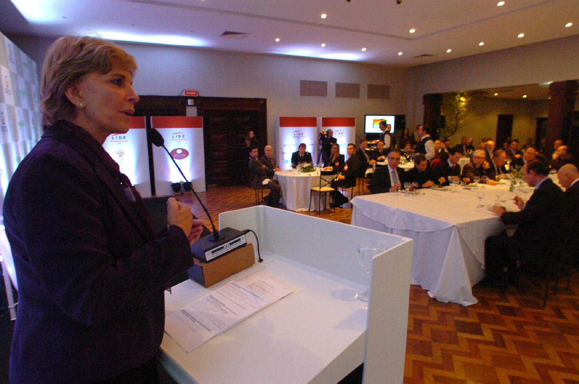 Yeda marcou presen&ccedil;a na troca de presidentes da entidade