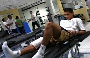Ganso &eacute; liberado para iniciar recupera&ccedil;&atilde;o