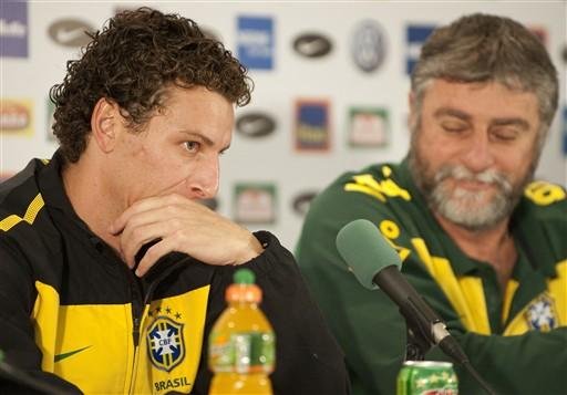 Elano concedeu entrevista coletiva na manh&atilde; desta quarta-feira