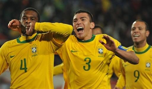 Zagueiro da sele&ccedil;&atilde;o brasileira quer gol no primeiro tempo contra a Holanda, na pr&oacute;xima sexta