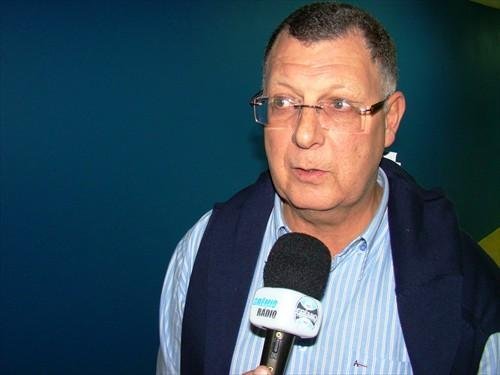 Lu&iacute;s Onofre Meira revelou que est&aacute; atr&aacute;s de mais um atacante para refor&ccedil;ar o grupo gremista