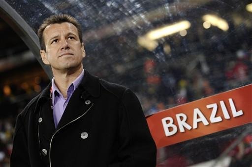 Carlos Alberto Torres critica a equipe de Dunga