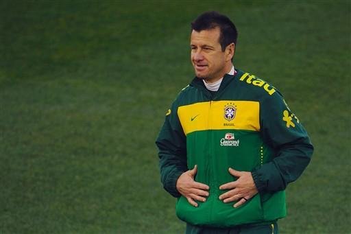 Dunga espera uma partida aberta contra Holanda