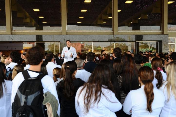 Hospital Universit&aacute;rio comemora um ano de sua reabertura em Canoas