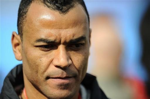 Cafu est&aacute; empolgado com o futebol do Brasil