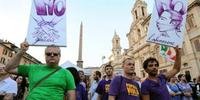 Italianos protestam contra lei que limita divulgação de escutas telefônicas