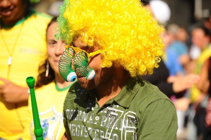 Torcida no Centro de Porto Alegre &eacute; calada com derrota do Brasil 