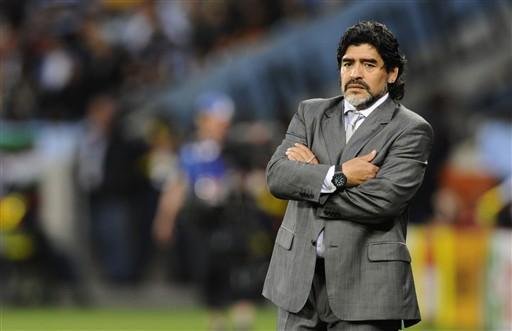 Maradona n&atilde;o sabe se continuar&aacute; na sele&ccedil;&atilde;o argentina