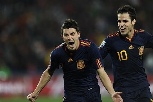 Em jogo emocionante, Espanha vence o Paraguai e avan&ccedil;a na Copa do Mundo