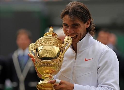 Nadal vence Berdych e conquista o bi em Wimbledon