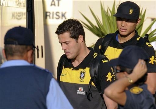 Tenho vontade de sumir, disse Julio C&eacute;sar em voo