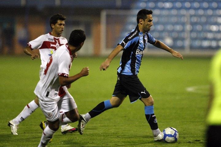 Gr&ecirc;mio de Jonas (foto) venceu o Vasco no &uacute;ltimo s&aacute;bado