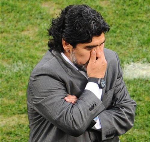 Maradona diz que ciclo na sele&ccedil;&atilde;o terminou, segundo jornal