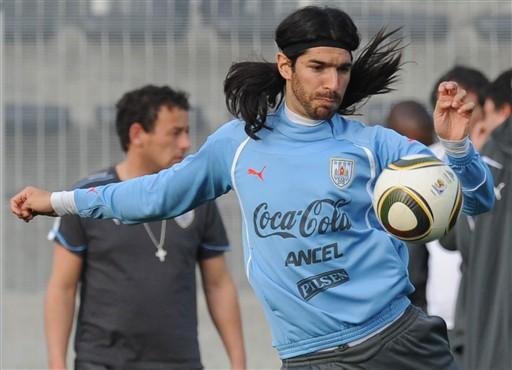 Presidente fez refer&ecirc;ncia especial a Loco Abreu, atacante da Celeste Ol&iacute;mpica