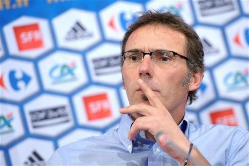 Novo t&eacute;cnico franc&ecirc;s, Blanc diz ter ficado ofendido 