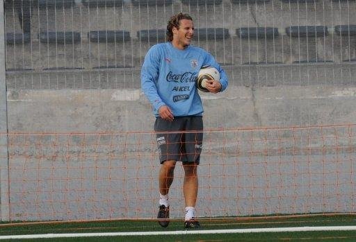 Diego Forl&aacute;n disse que est&aacute; feliz na Espanha