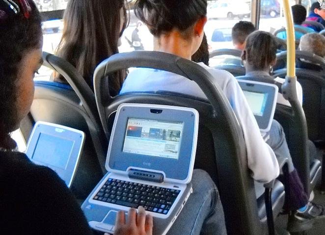 Empresa de &ocirc;nibus oferece servi&ccedil;o de internet a bordo em Bag&eacute;