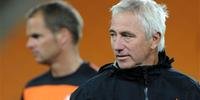 Bert van Marwijk disse que Holanda está confiante para a final da Copa