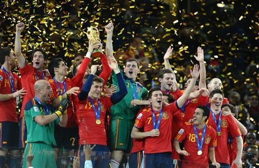 Jogadores espanh&otilde;es fizeram a festa no est&aacute;dio Soccer City