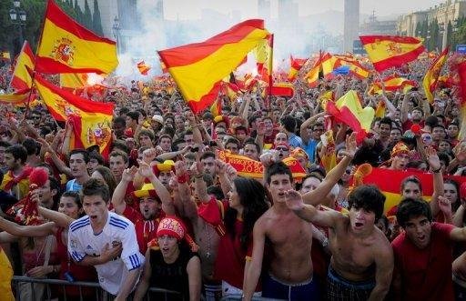 Cerca de 75 mil veem final na Pra&ccedil;a de Espanha, em Barcelona