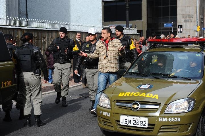 Motoristas foram conduzidos &agrave; Delegacia de Pol&iacute;cia