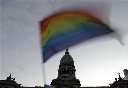 Ju&iacute;za argentina se nega a casar gays