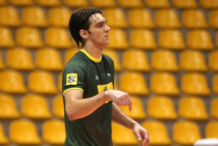 Jogador viajar&aacute; normalmente para C&oacute;rdoba, na Argentina