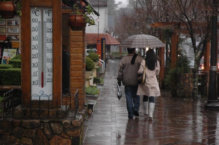 Frio intenso lota hot&eacute;is em Gramado e Canela