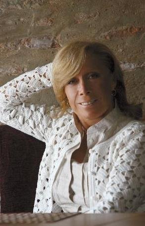 Amelita Baltar se apresenta s&aacute;bado na Capital
