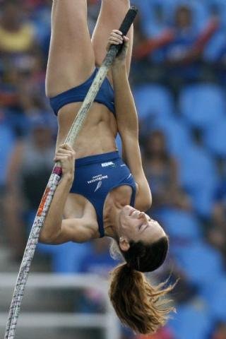 Fabiana Murer &eacute; ouro em M&ocirc;naco pela Liga Diamante