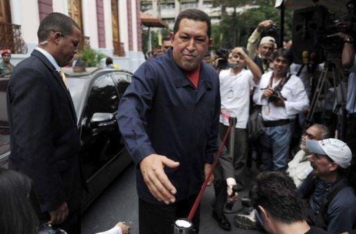 Militares venezuelanos apoiam decis&atilde;o de Ch&aacute;vez